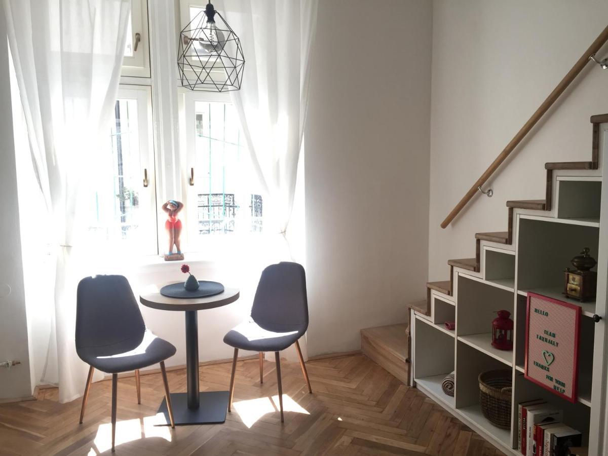 Lovely Downtown Home In Budapest Eksteriør billede